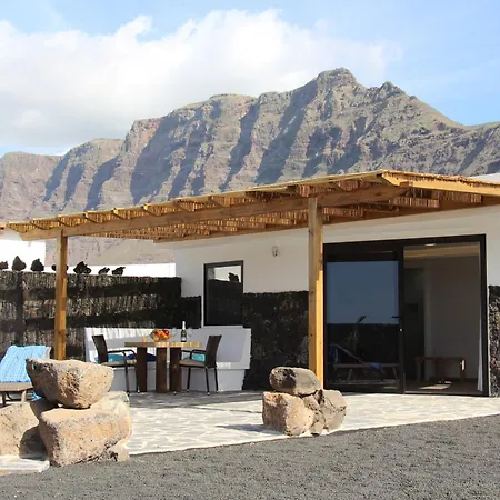 Daidas House With Hot Whirlpool In *