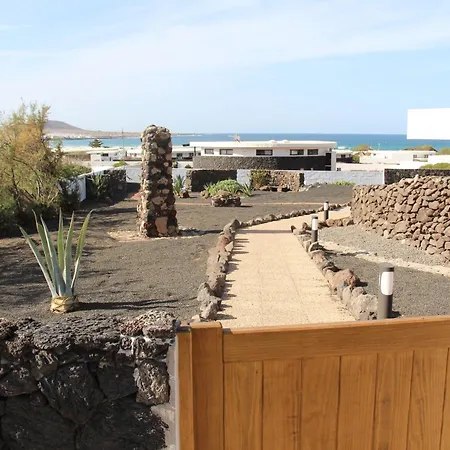 Villa Daidas House With Hot Whirlpool In Famara